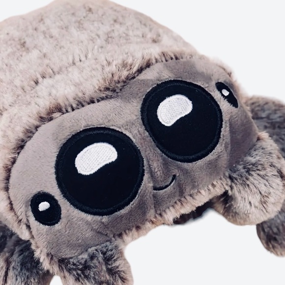 Plush Spider 5”x7” Cute Cuddly Gray Soft - Picture 2 of 8